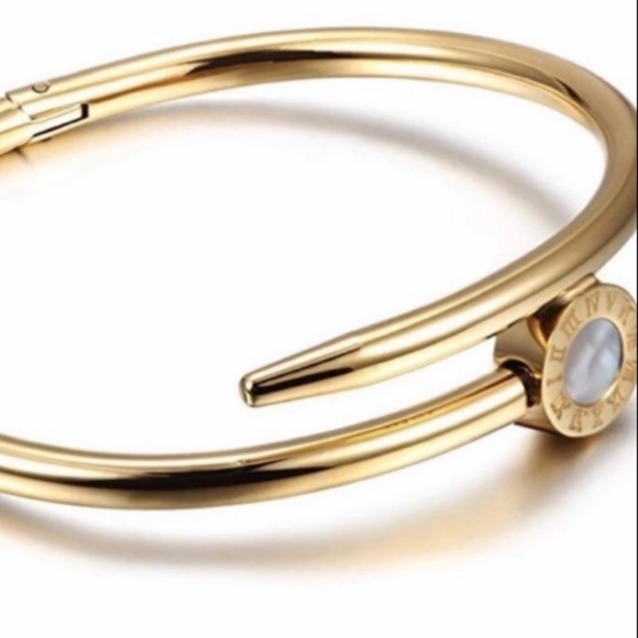 Gold Nail Cuff (Stainless Steel) - Picture 3 of 15